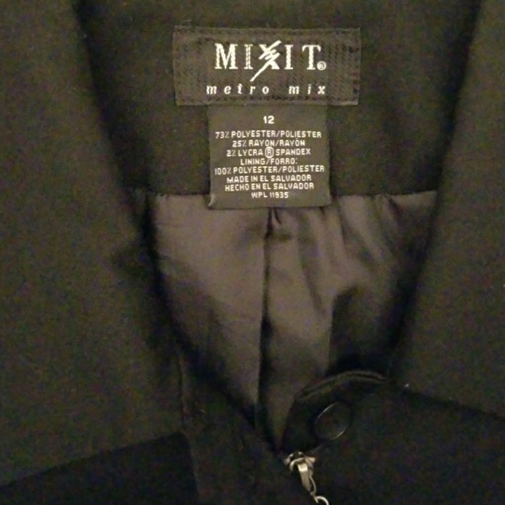Jacket - Picture 2 of 4